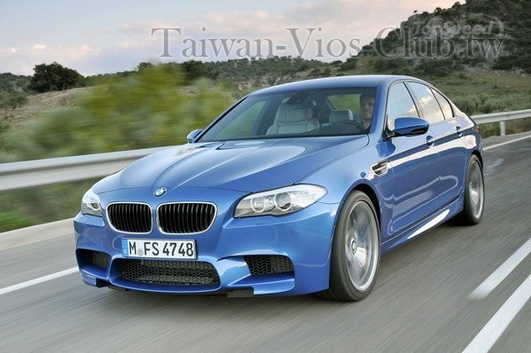 2012-bmw-m5-37_600x0w.jpg