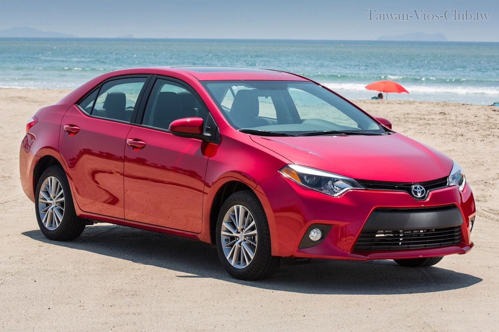 2015_Toyota_Corolla.jpg